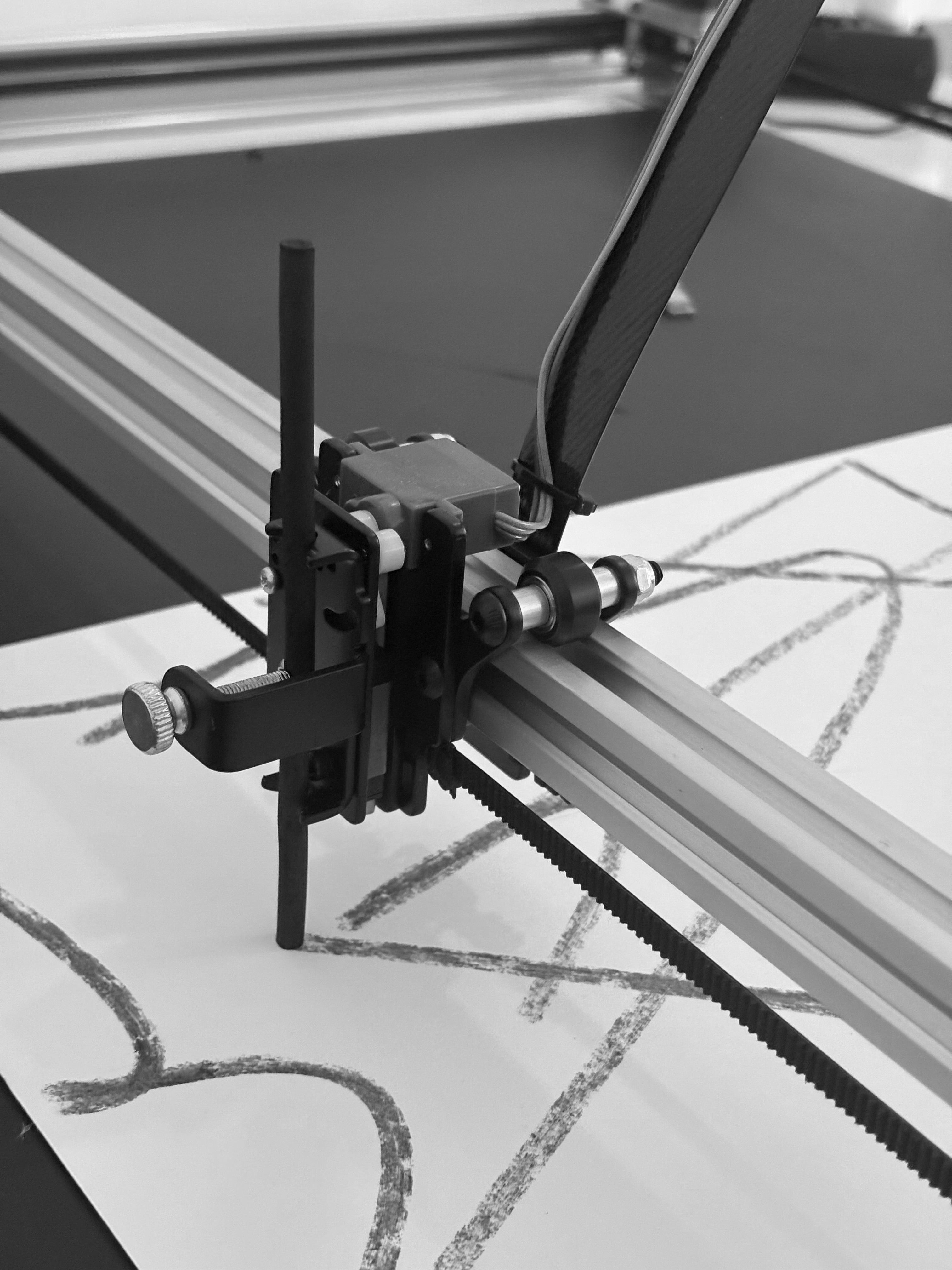 UUNA TEK ArtStation 2436 | Plotter de arte de grande formato e sistema de produção de arte generativa de nível institucional (36” × 24”)